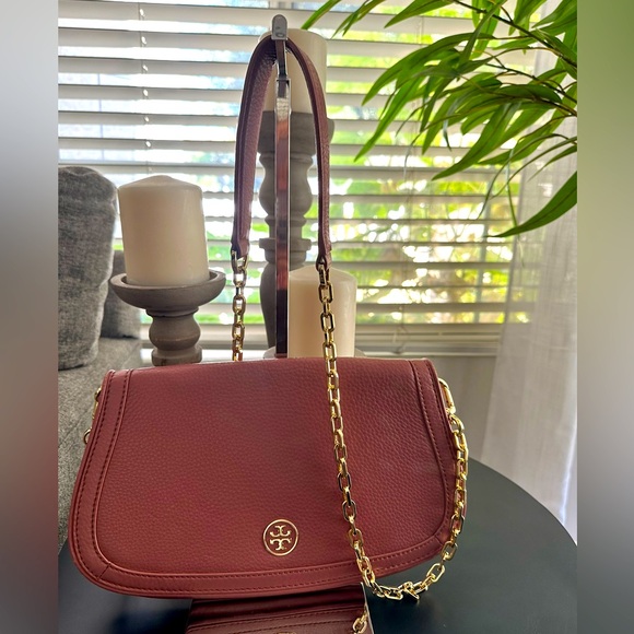 EUC Authentic Tory Burch Amanda Crossbody - Picture 1 of 6